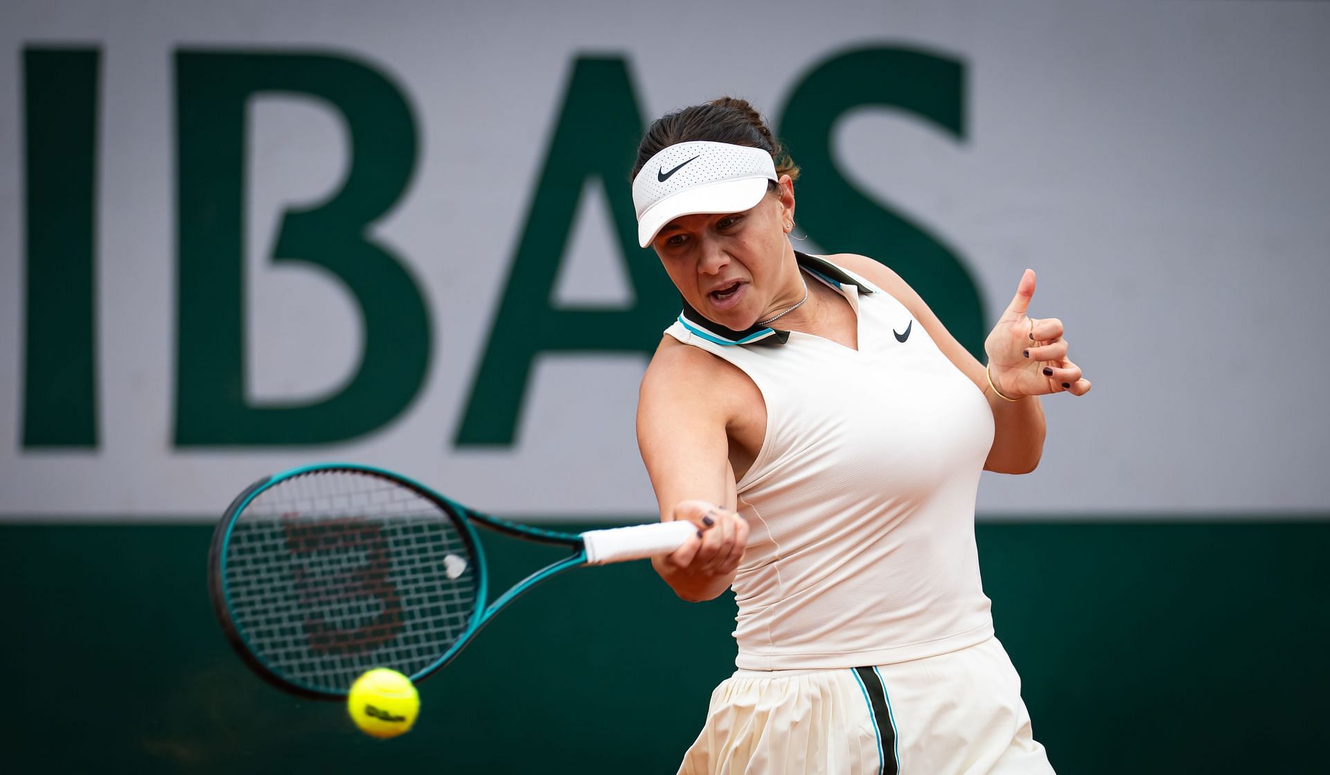 Amanda Anisimova at the 2025 French Open - Source: Getty